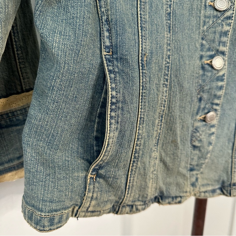 Live a Little 3/4 Sleeve Denim Jacket with Antiqued Lace Trim Size PM - Picture 4 of 6